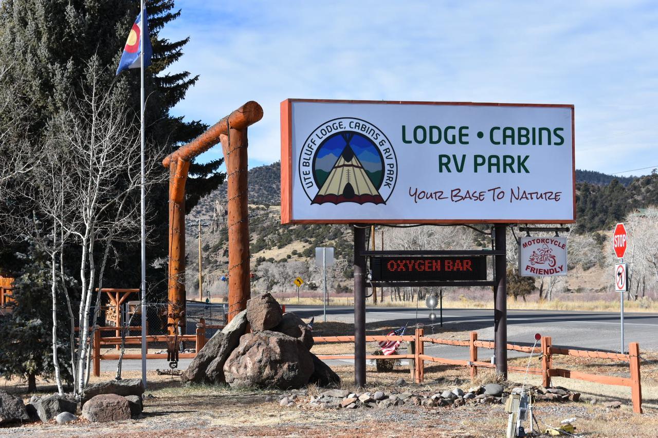 Ute Bluff Lodge, Cabins & Rv Park South Fork Exterior photo